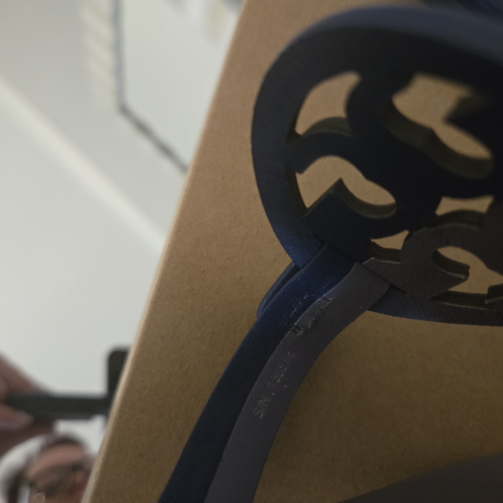 Tory Burch Navy Cutout Logo Thong Sandals - Picture 4 of 4